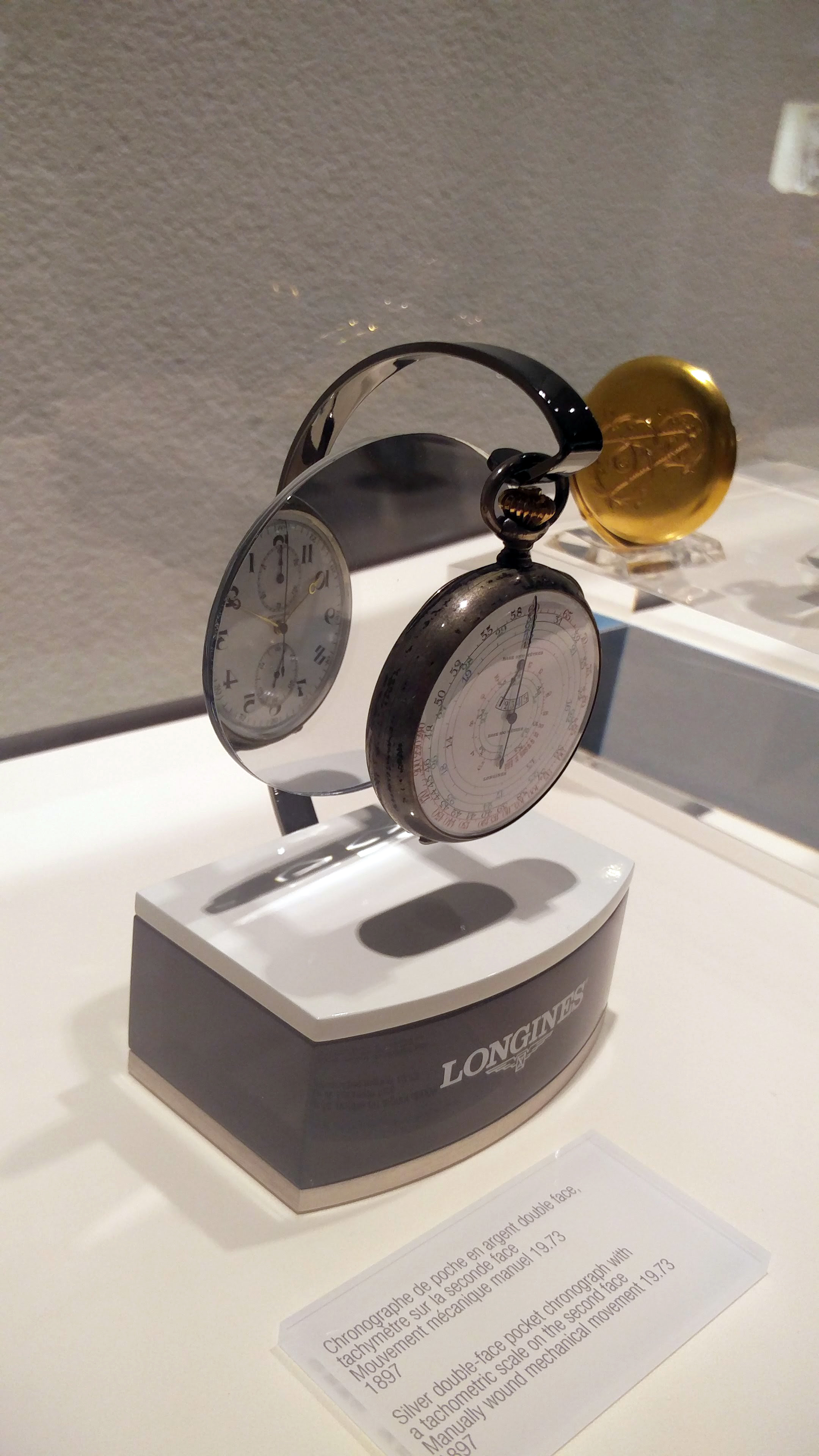 Silver double-face pocket watch chronograph, with a tachometric scale on the second face. 