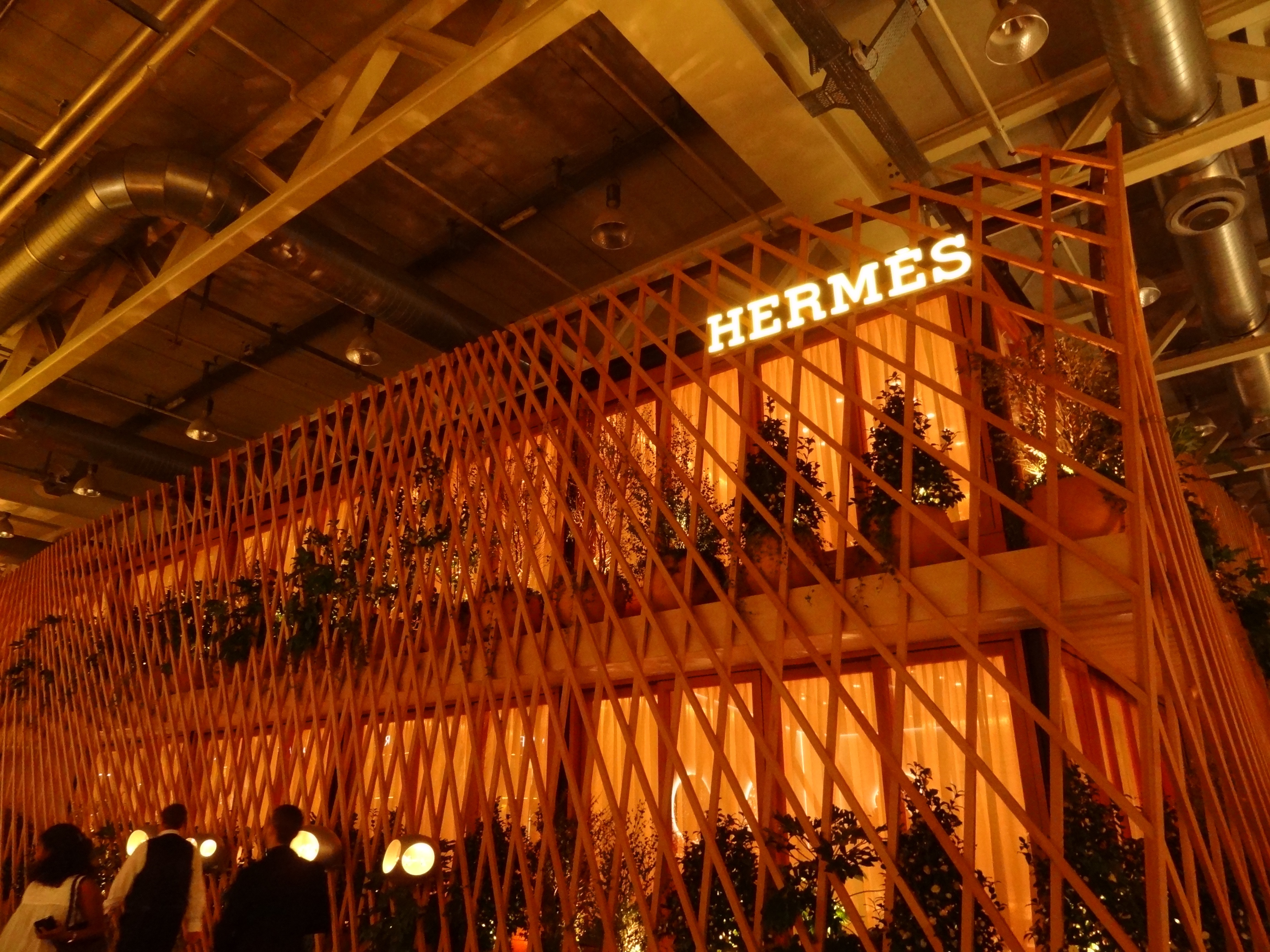 Back to basics, with the earthy Hermes display