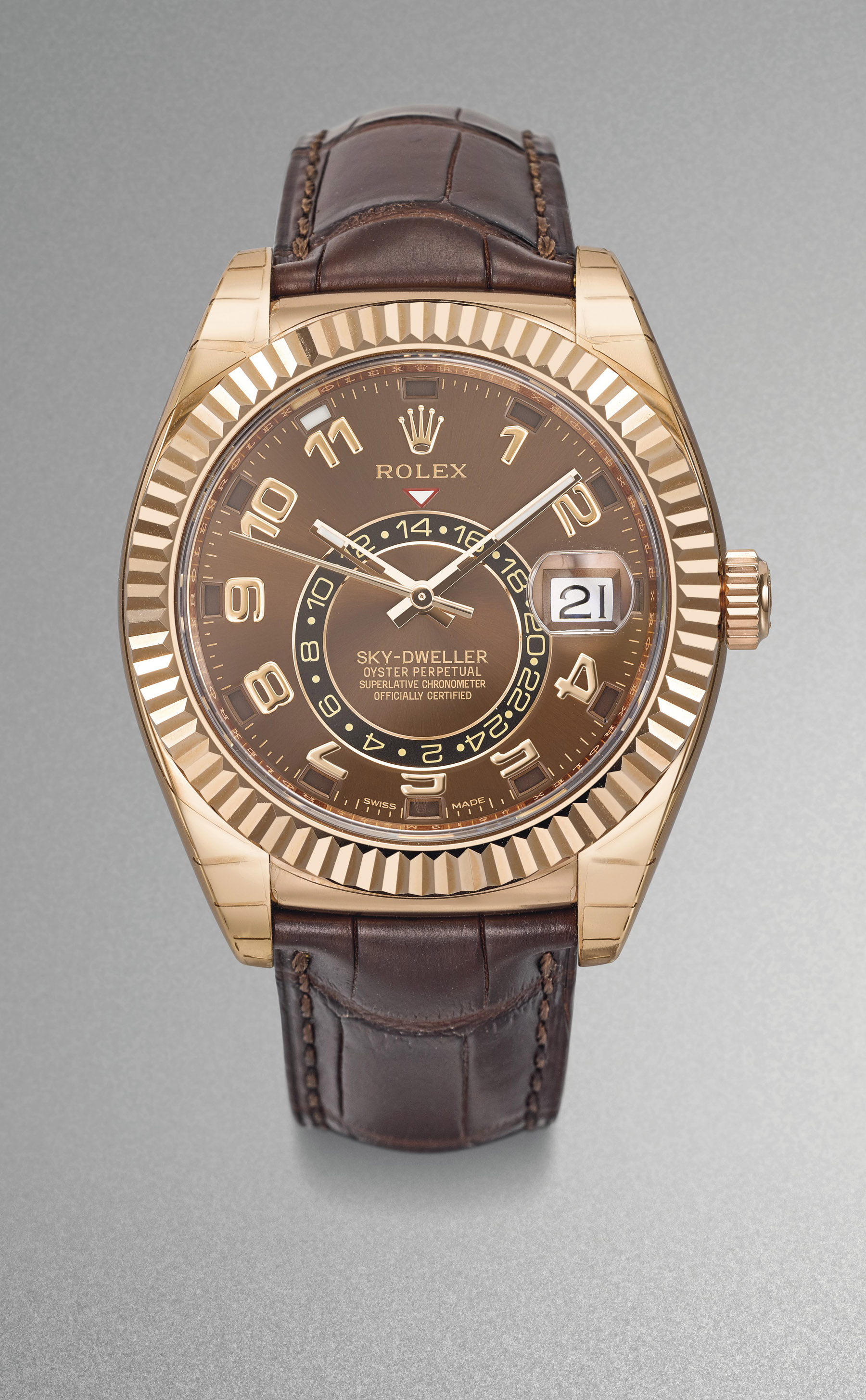 Rolex. A very fine 18k pink gold “Everose” automatic dual time annual calendar wristwatch with sweep centre seconds Ref. 326135, circa 2015 Estimate CHF 15,000 – 20,000