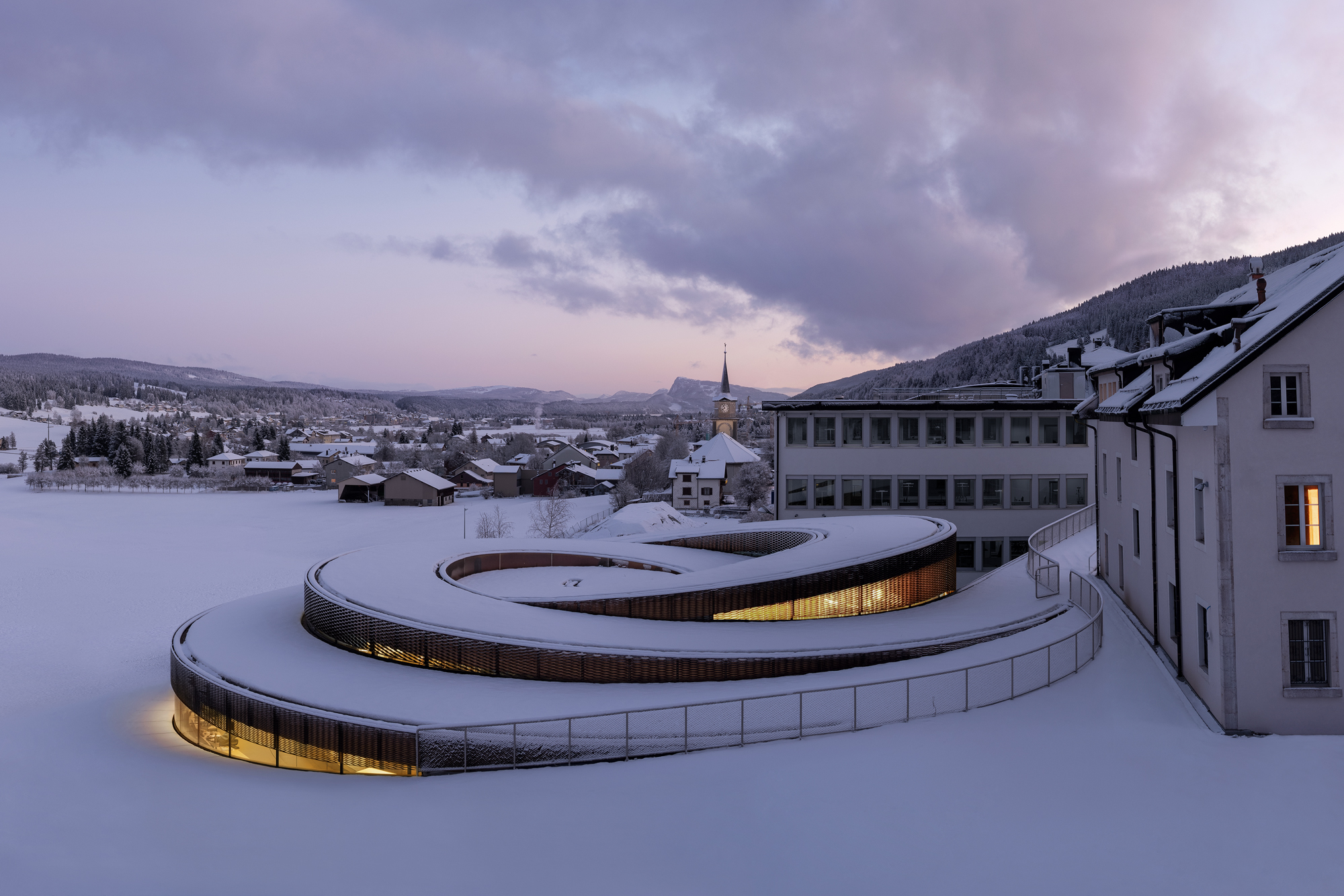 The Musée Atelier Audemars Piguet combines contemporary architecture, innovative scenography and traditional savoir-faire.