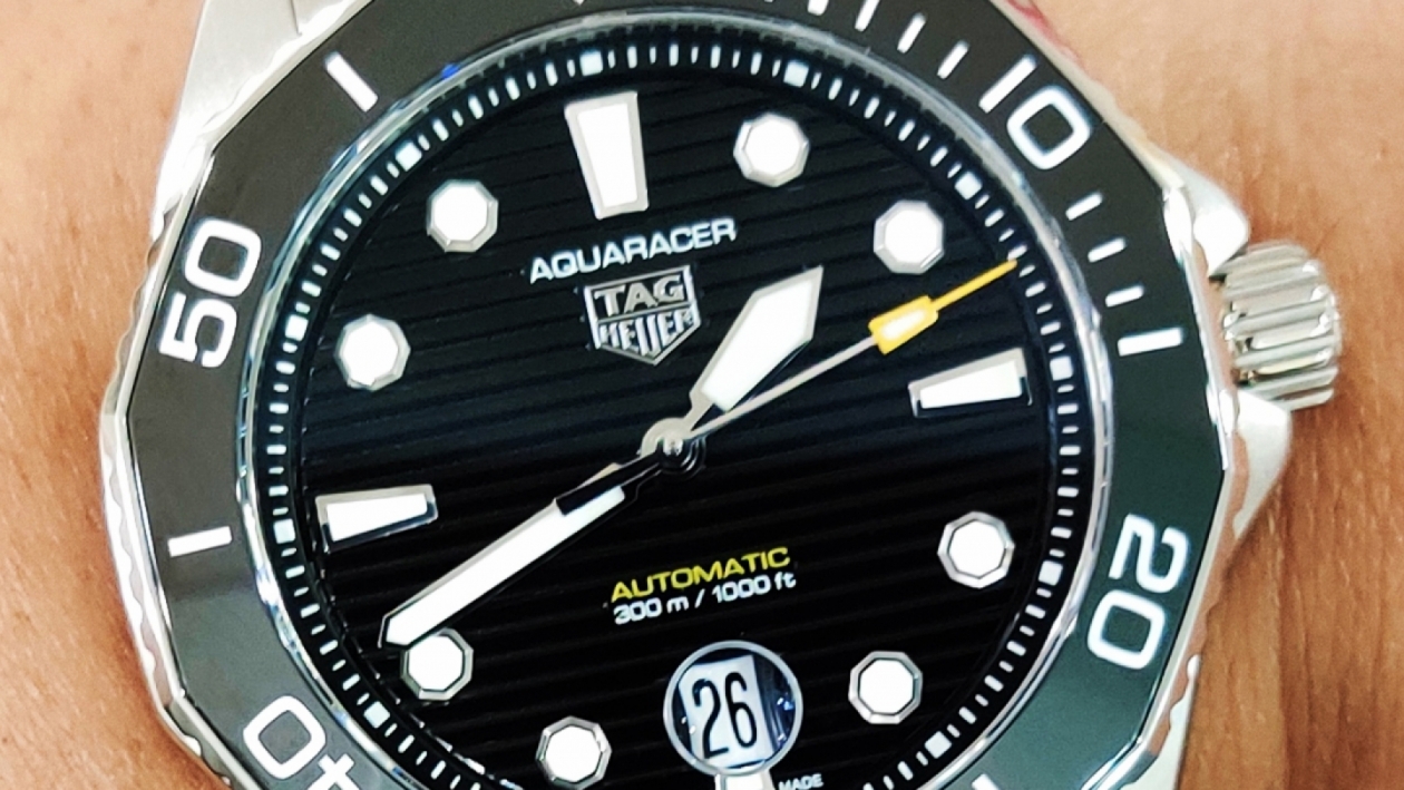 2021 TAG Heuer Aquaracer Professional 300 Automatic Collection Review